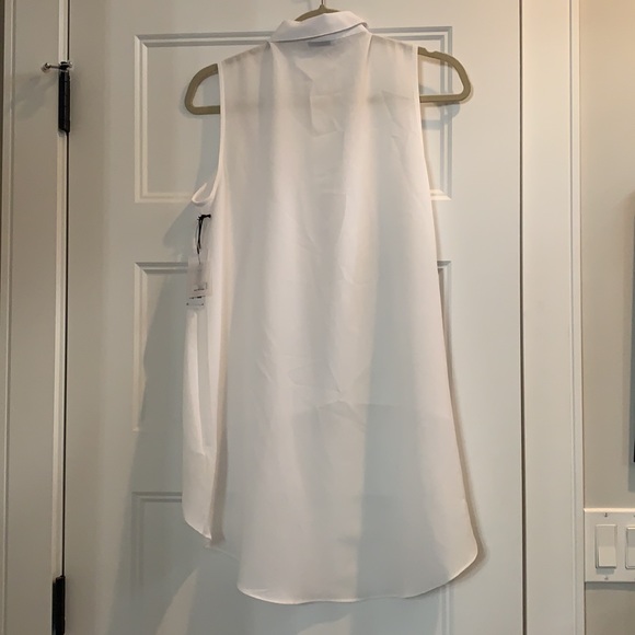 Whit tank blouse - Picture 2 of 4